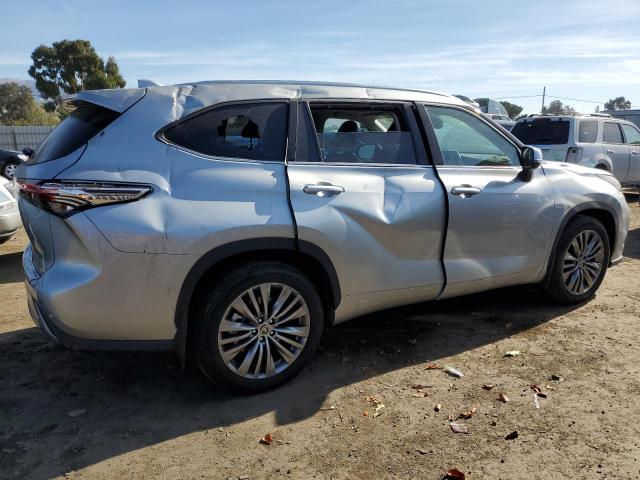 Image 3 of 2021 TOYOTA HIGHLANDER PLATINUM 2021 with VIN 5TDFZRBHXMS159215