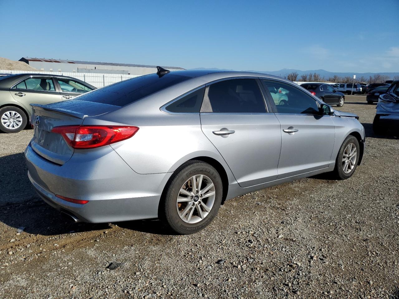 Изображение 3 2017 HYUNDAI SONATA SE 2017 с VIN 5NPE24AF4HH448153