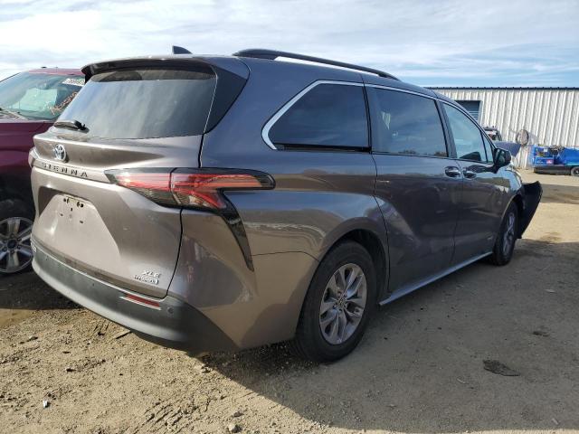 Image 3 of 2021 TOYOTA SIENNA XLE 2021 with VIN 5TDYRKEC0MS001403