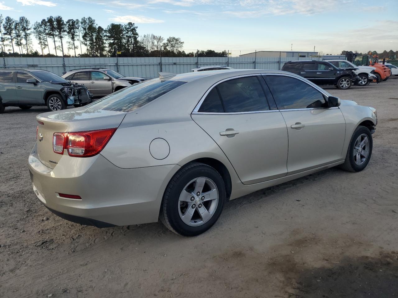 Obraz 3 z 2016 CHEVROLET MALIBU LIMITED LT 2016 z VIN 1G11C5SA5GF153990