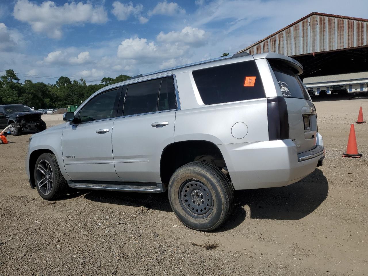 Изображение 2 Chevrolet Tahoe K1500 Premier 2017 с VIN 1GNSKCKC1HR145834