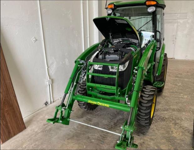Image 1 of 2023 JOHN DEERE 3046R 2023 with VIN 1LV3046RKPN403754
