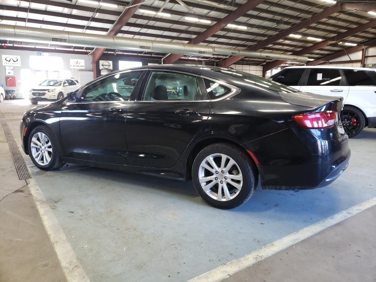 Изображение 2 2015 CHRYSLER 200 LIMITED 2015 с VIN 1C3CCCAB4FN534222