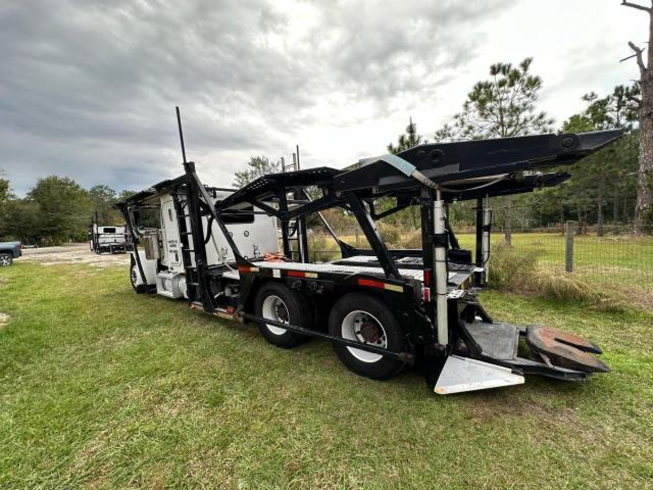 Obraz 3 z 2007 PETERBILT 379  2007 z VIN 1NP5DU9X17D741352
