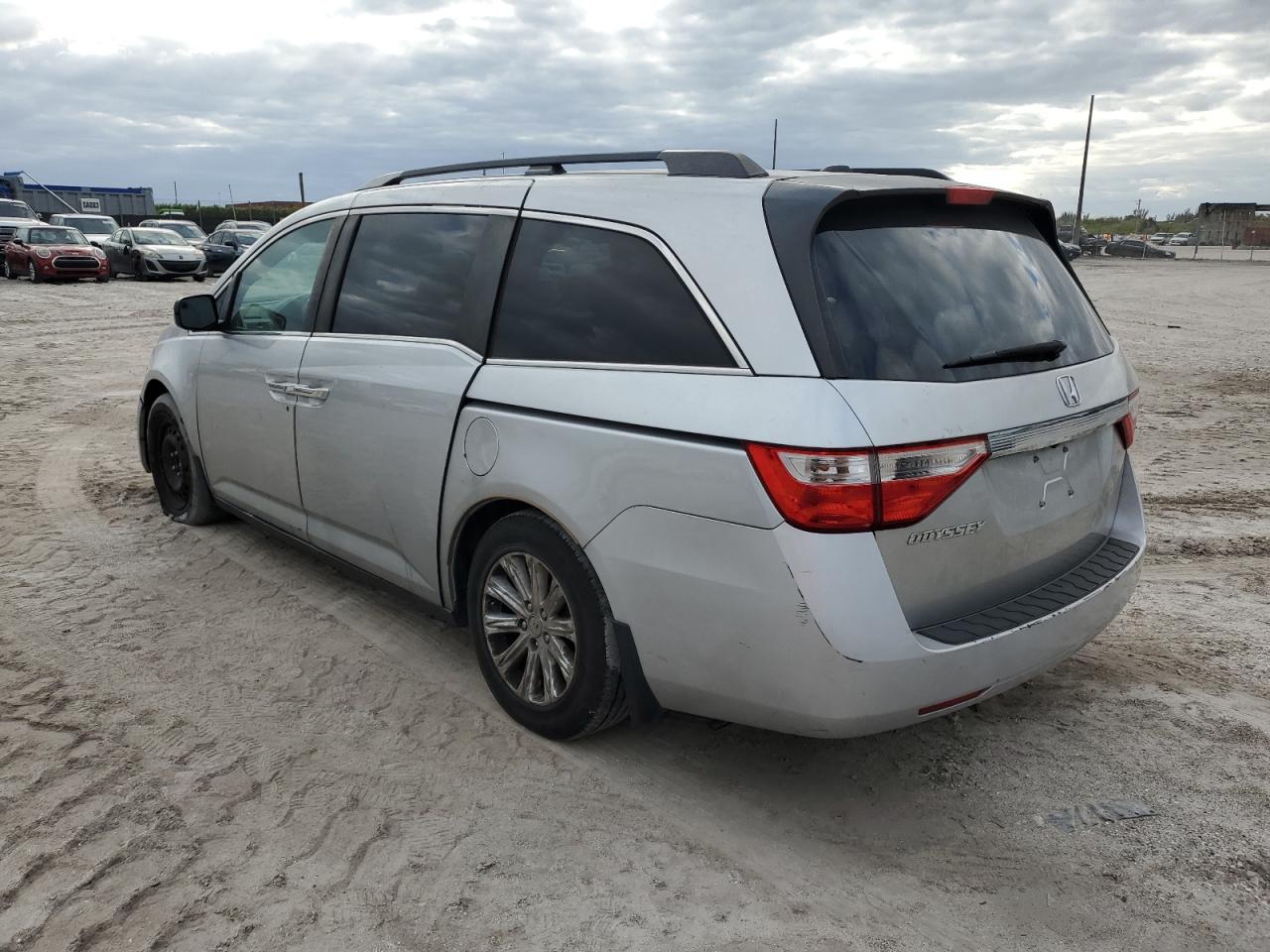 Изображение 2 2012 HONDA ODYSSEY EXL 2012 с VIN 5FNRL5H65CB027091