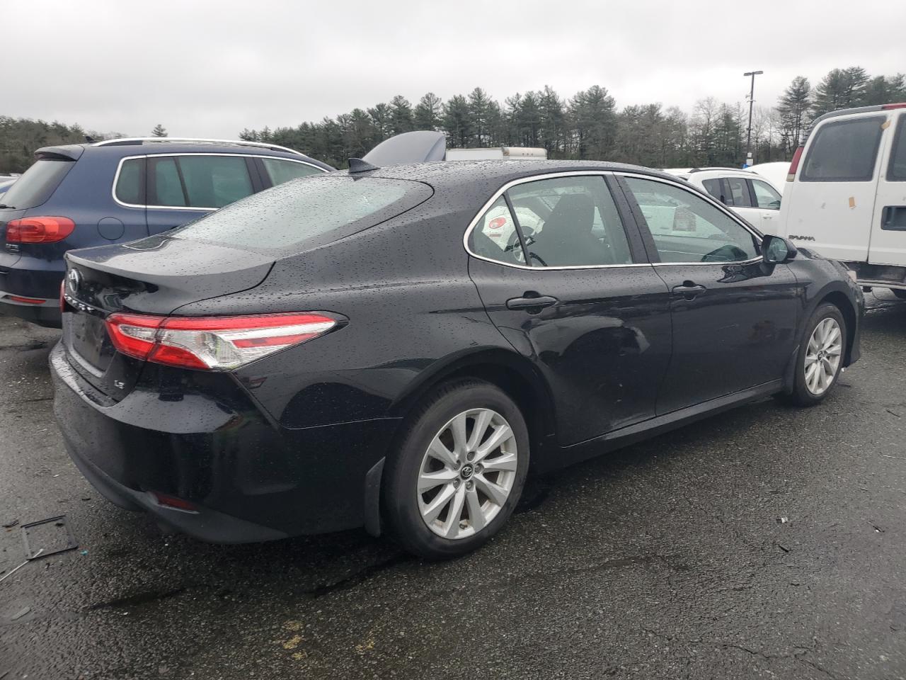 Изображение 3 2019 TOYOTA CAMRY L 2019 с VIN 4T1B11HK3KU187744