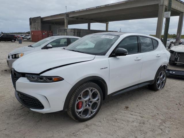 Image 1 of 2024 ALFA ROMEO TONALE VELOCE 2024 with VIN ZASPATDW0R3041644
