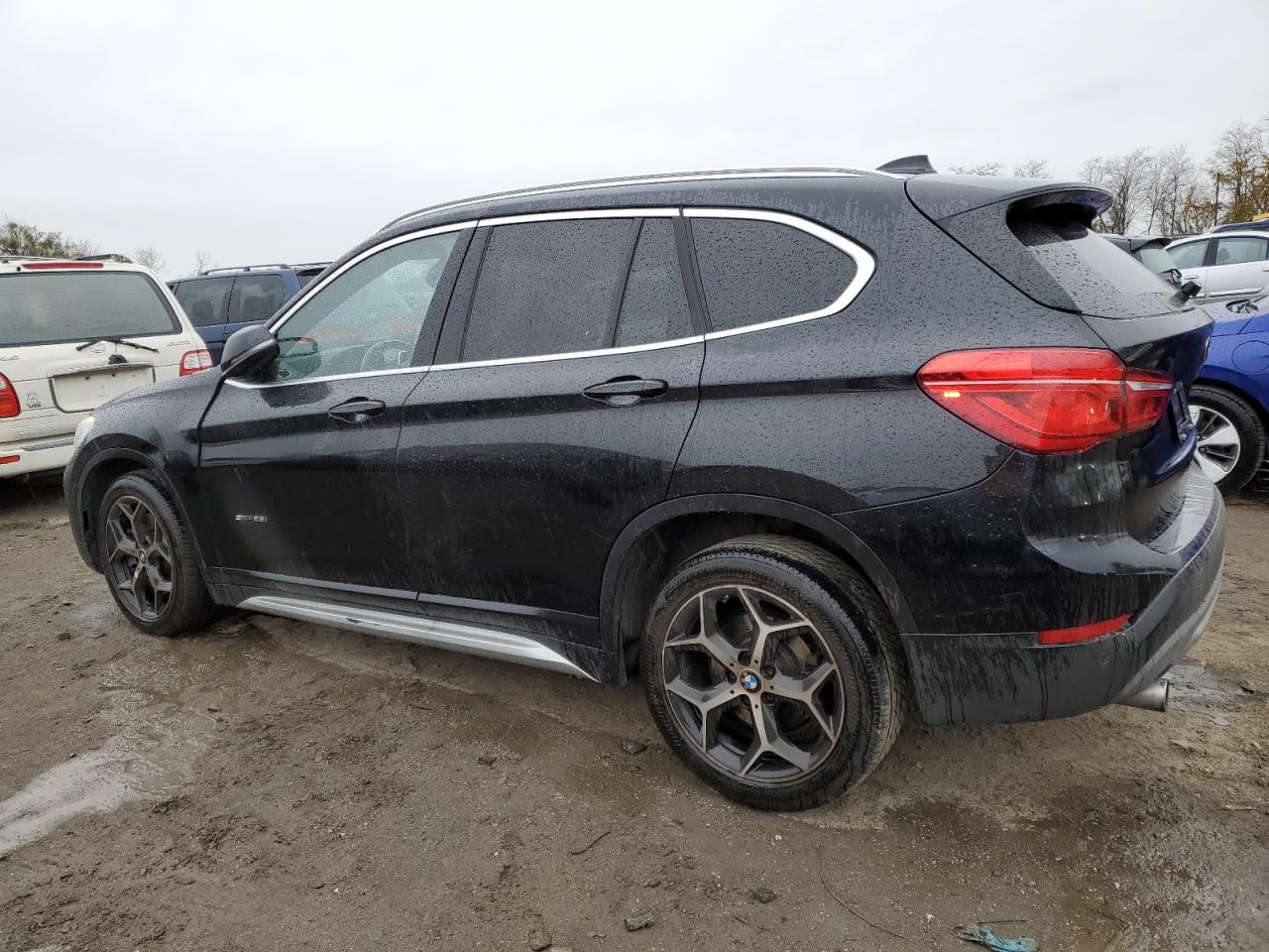 Obraz 2 z 2018 BMW X1 SDRIVE28I 2018 z VIN WBXHU7C36J5H45500