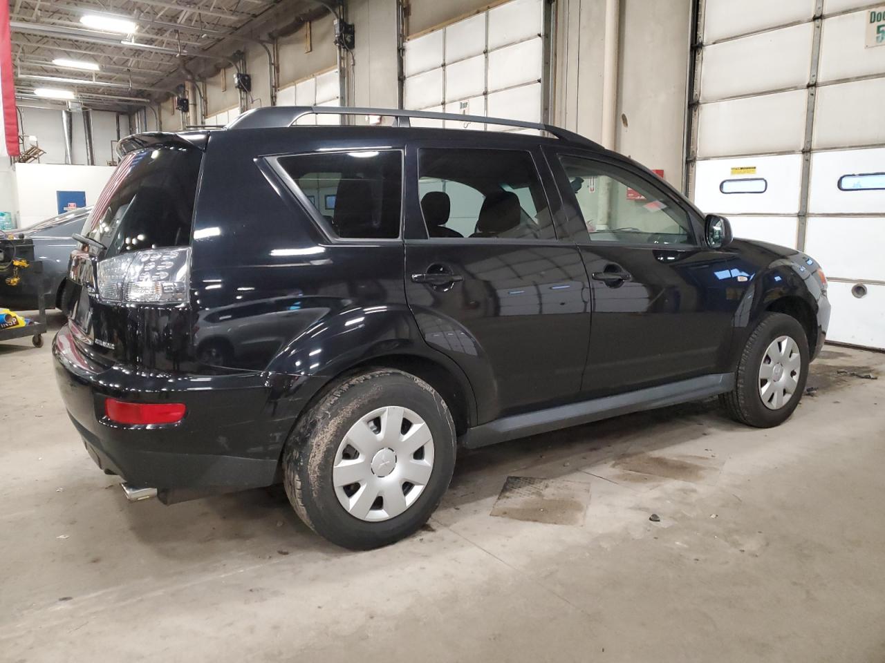 Obraz 3 z 2011 MITSUBISHI OUTLANDER ES 2011 z VIN JA4AS2AW5BU024314