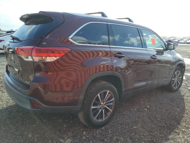 Image 3 of 2018 TOYOTA HIGHLANDER SE 2018 with VIN 5TDKZRFH0JS274832