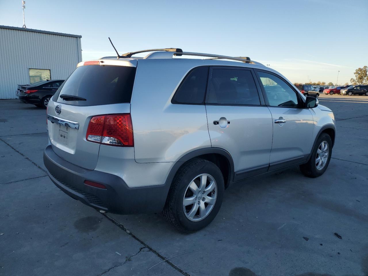 Изображение 3 2012 KIA SORENTO BASE 2012 с VIN 5XYKT3A6XCG250851