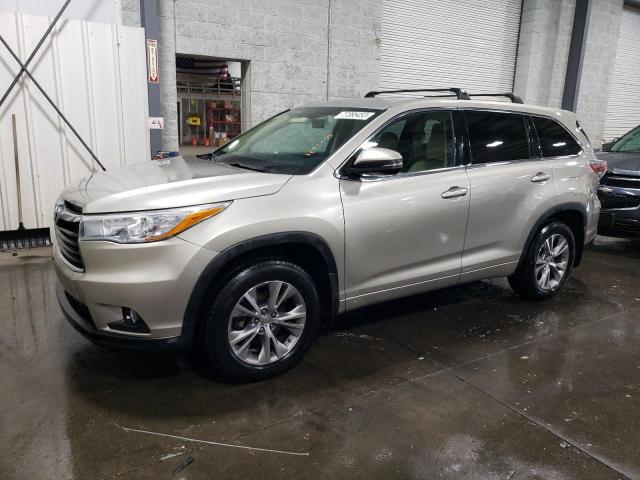 Image 1 of 2015 TOYOTA HIGHLANDER LE 2015 with VIN 5TDBKRFHXFS211877