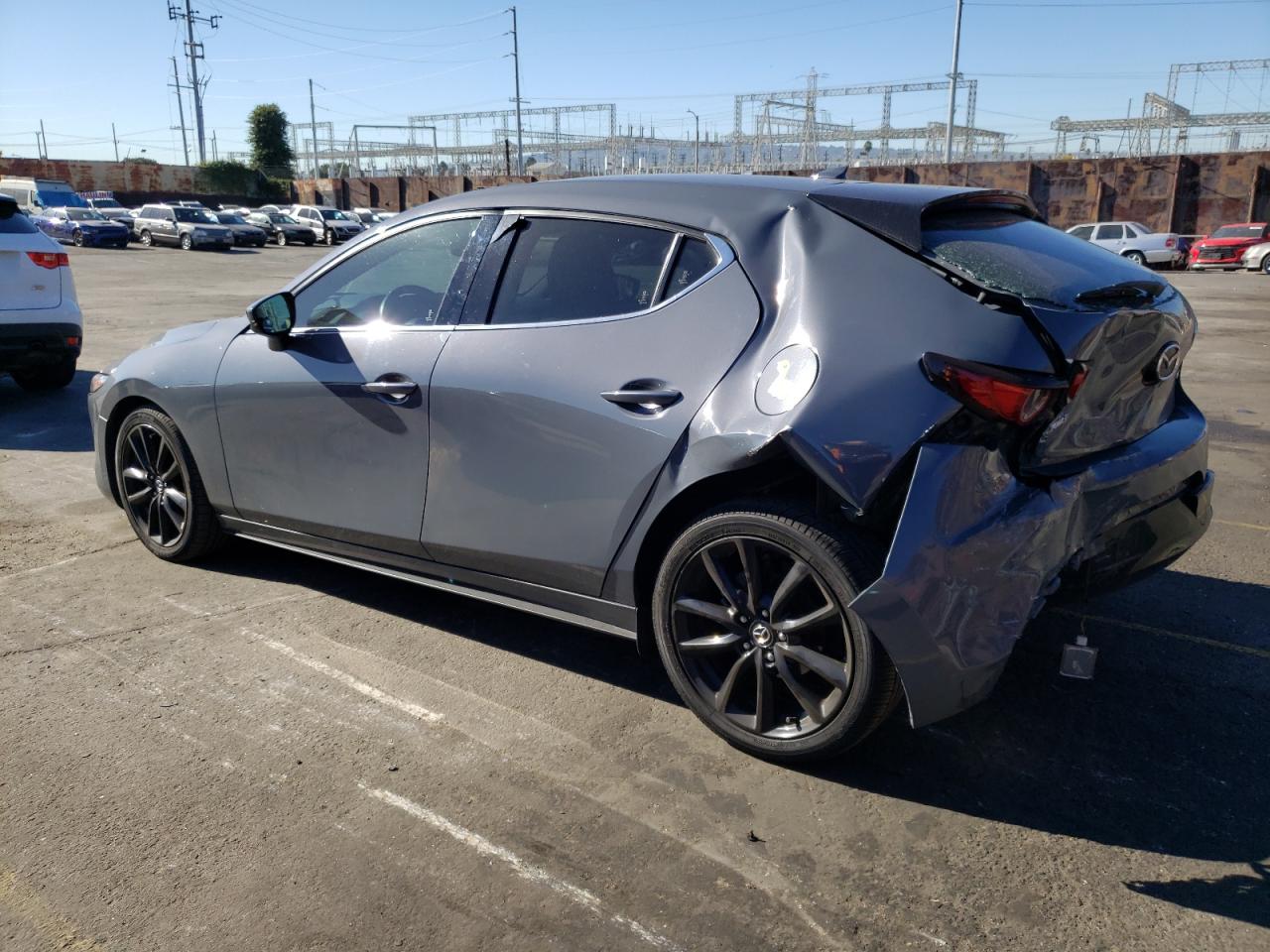 Изображение 2 2019 MAZDA 3 PREMIUM 2019 с VIN JM1BPANM8K1143099