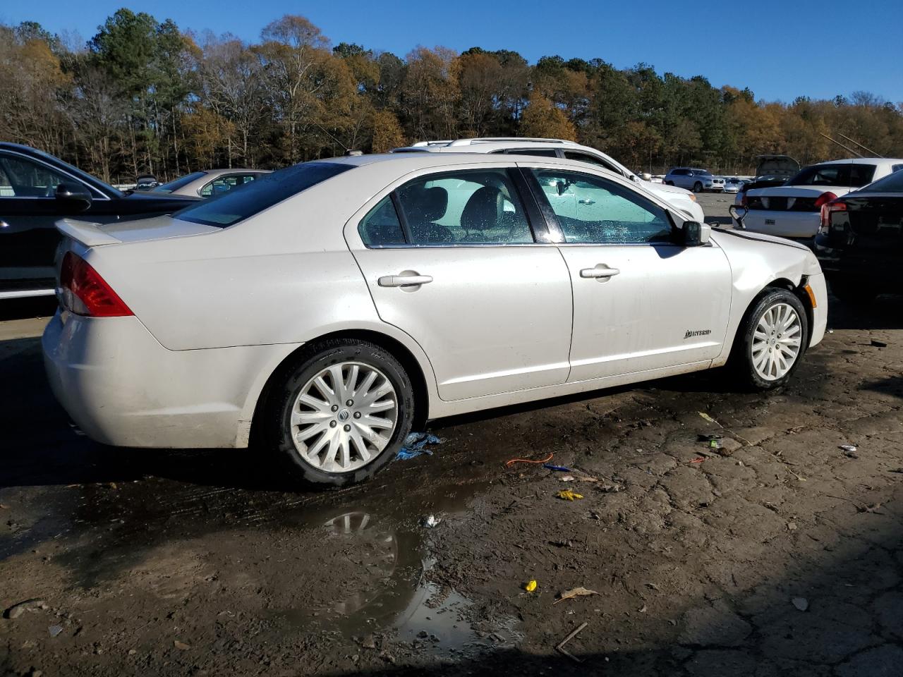 Image 3 of 2010 MERCURY MILAN HYBRID 2010 with VIN 3MEDM0L35AR605076