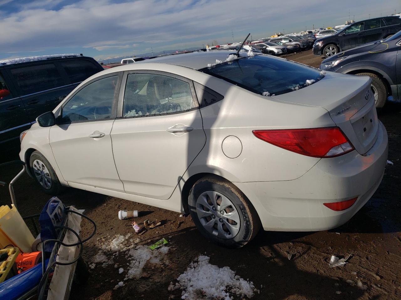 Image 2 of 2017 HYUNDAI ACCENT SE 2017 with VIN KMHCT4AE8HU173061