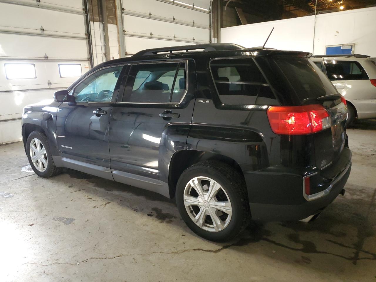 Obraz 2 z 2017 GMC TERRAIN SLE 2017 z VIN 2GKFLTE39H6220556
