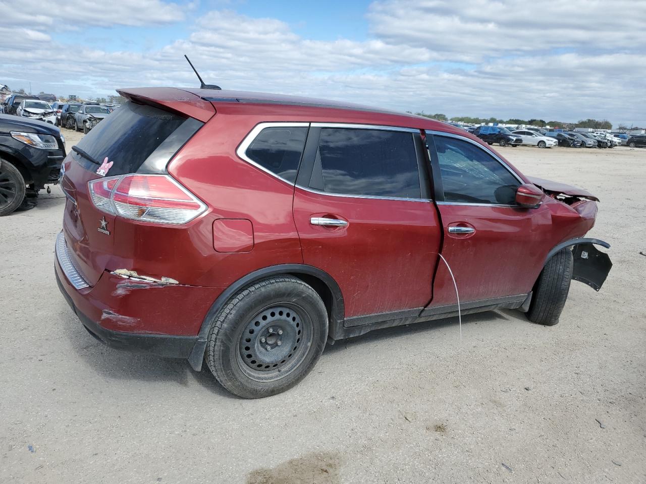 Obraz 3 z 2015 NISSAN ROGUE S 2015 z VIN KNMAT2MT9FP587911