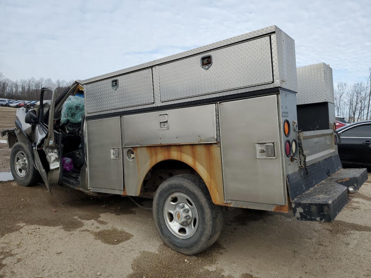 Image 2 of 2002 CHEVROLET SILVERADO C2500 2002 with VIN 1GBGC24U92Z335288