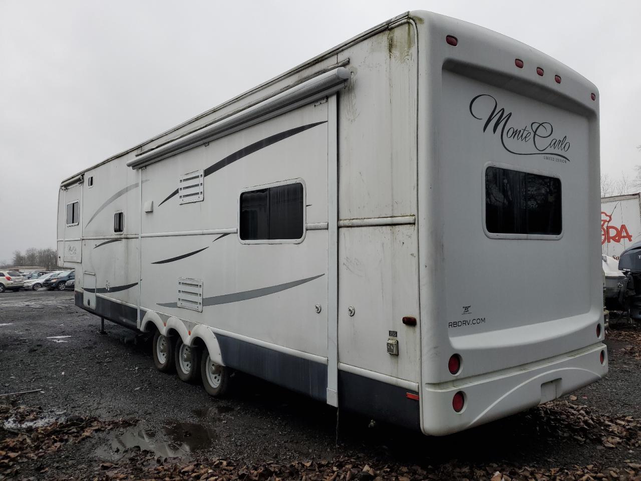 Image 3 of 2013 CAMP 5TH WHEEL 2013 with VIN 5CZ300R38D1123414