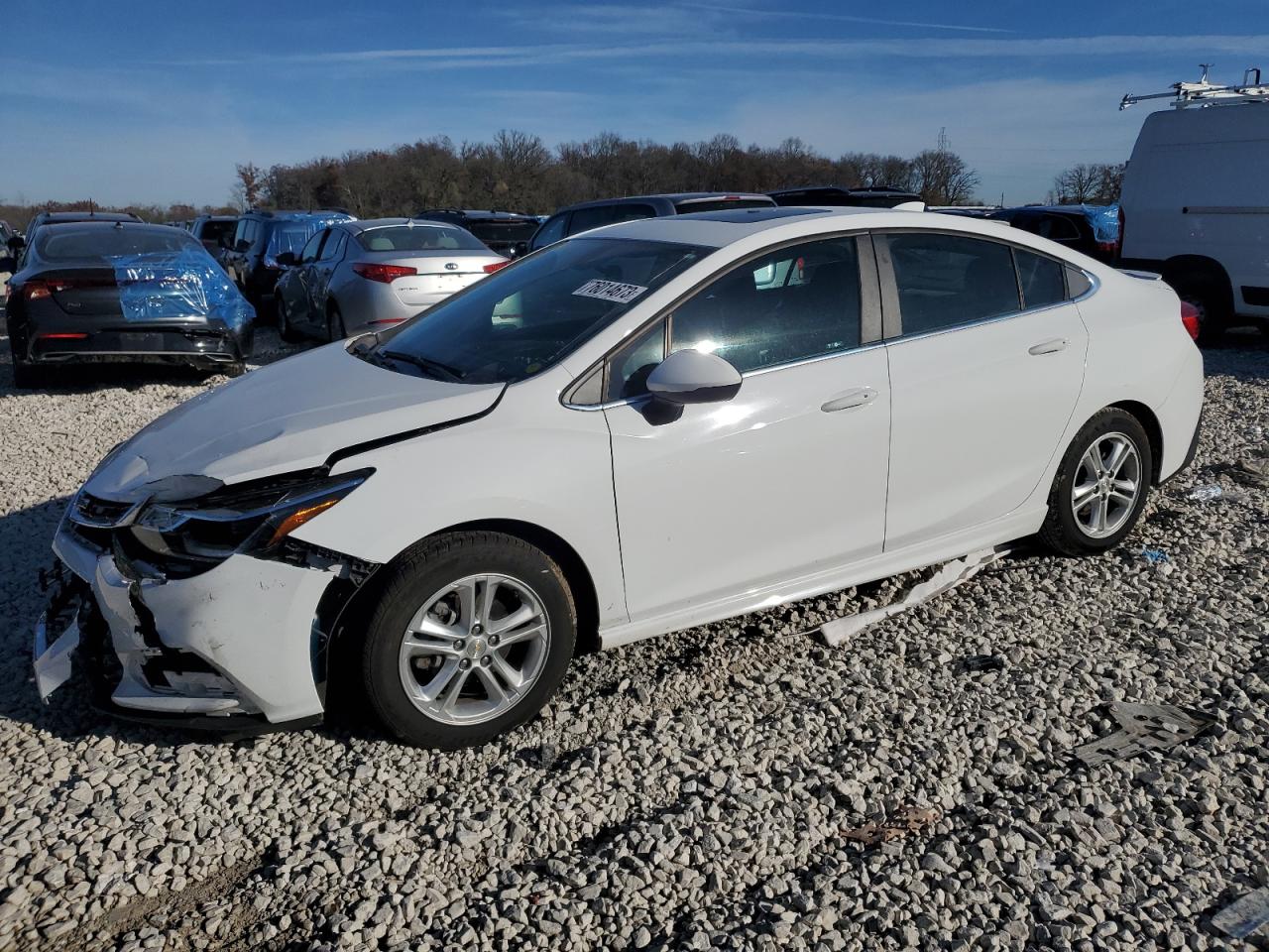Изображение 1 2018 CHEVROLET CRUZE LT 2018 с VIN 1G1BE5SM2J7178081