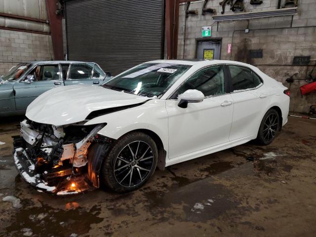 Obraz 1 z 2022 TOYOTA CAMRY XLE 2022 z VIN 4T1B21HK7NU018084