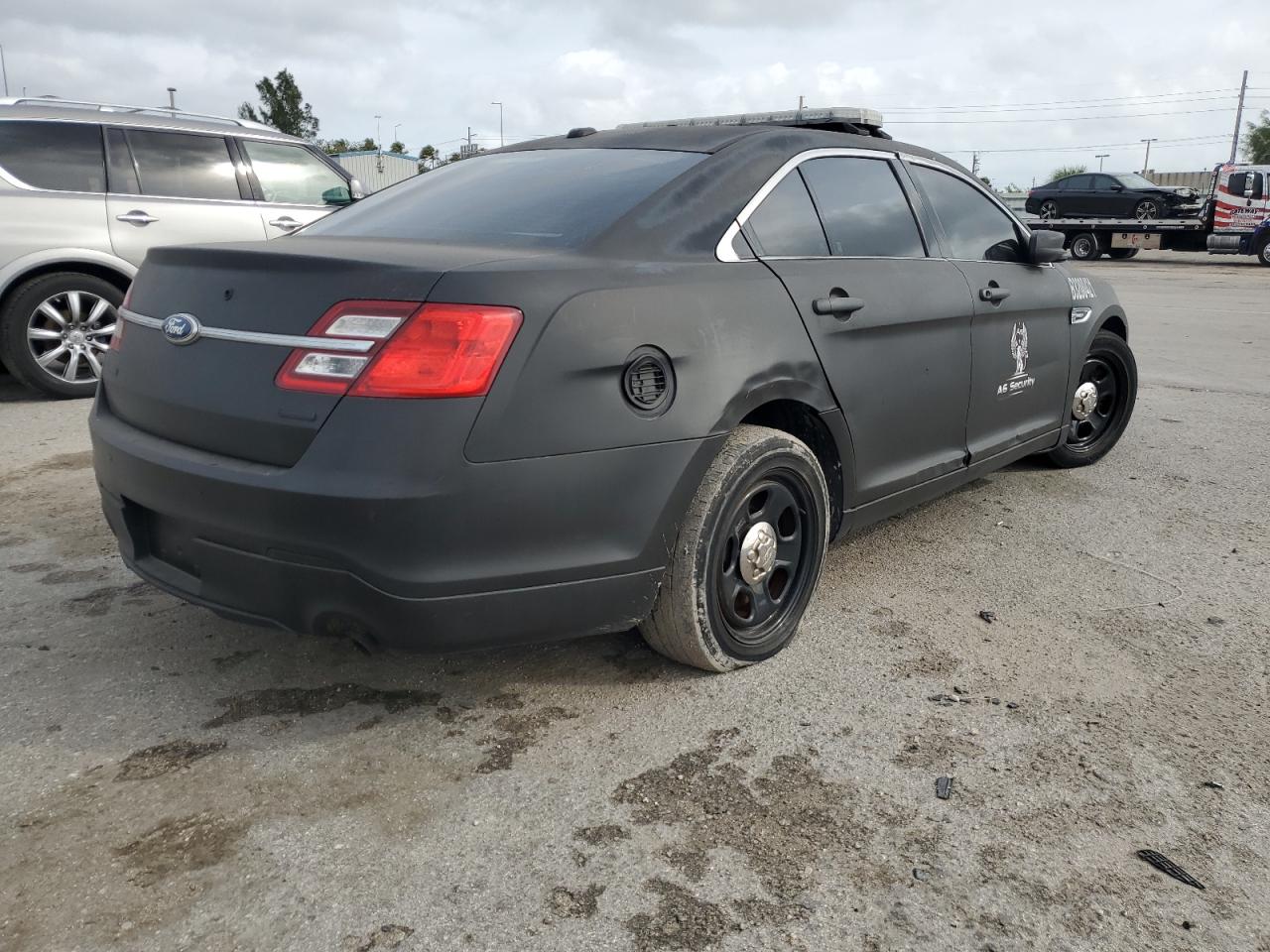 Изображение 3 2013 FORD TAURUS POLICE INTERCEPTOR 2013 с VIN 1FAHP2M88DG116897