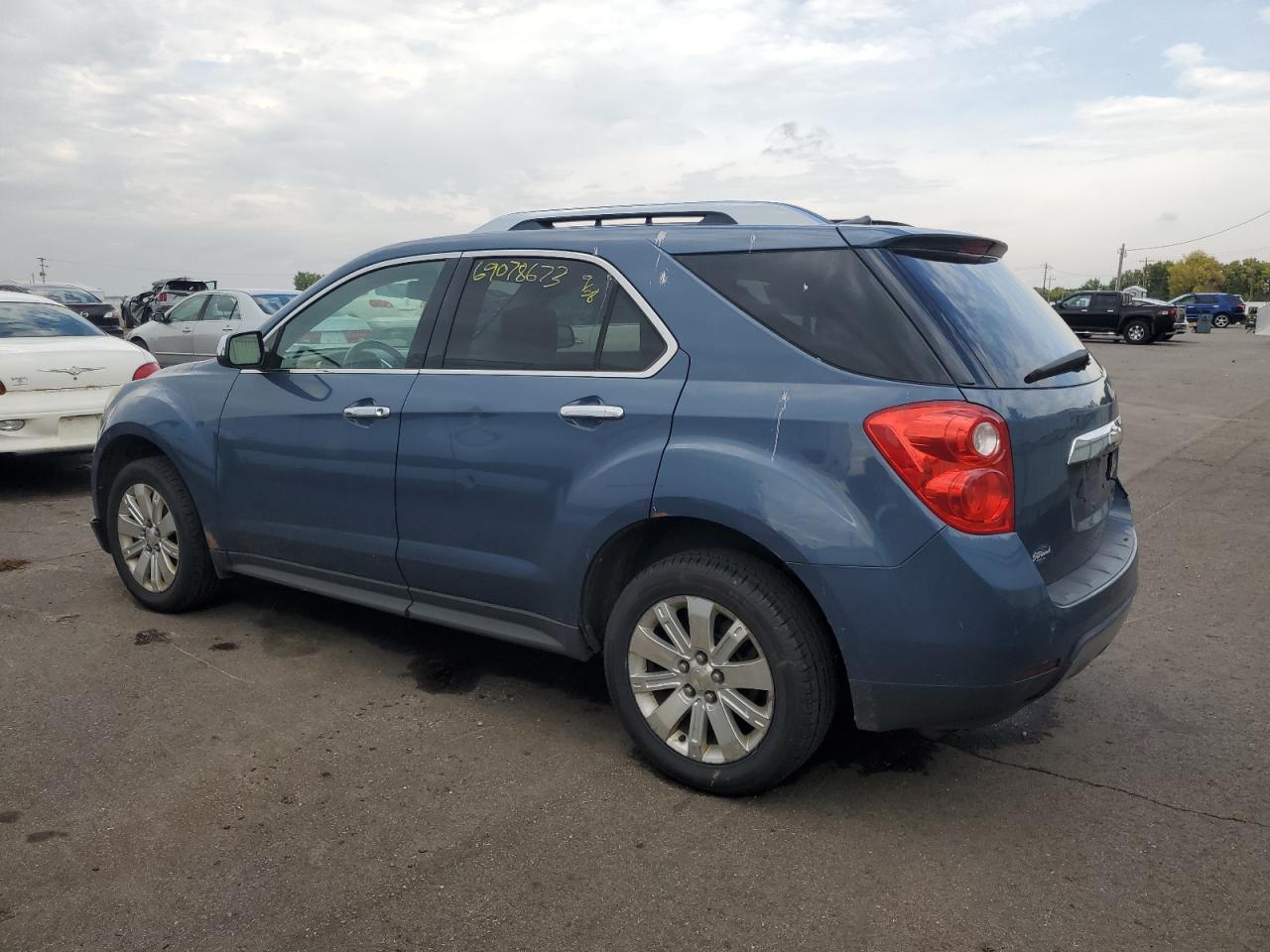 Image 2 of 2011 CHEVROLET EQUINOX LT 2011 with VIN 2CNALPEC2B6442159