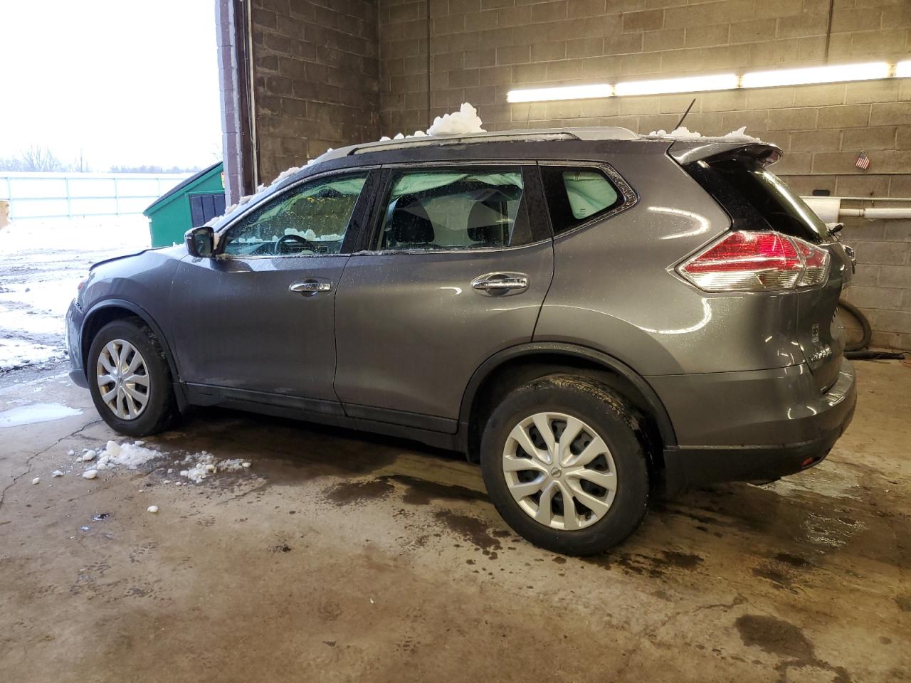 Изображение 2 2016 NISSAN ROGUE S 2016 с VIN 5N1AT2MV5GC866570