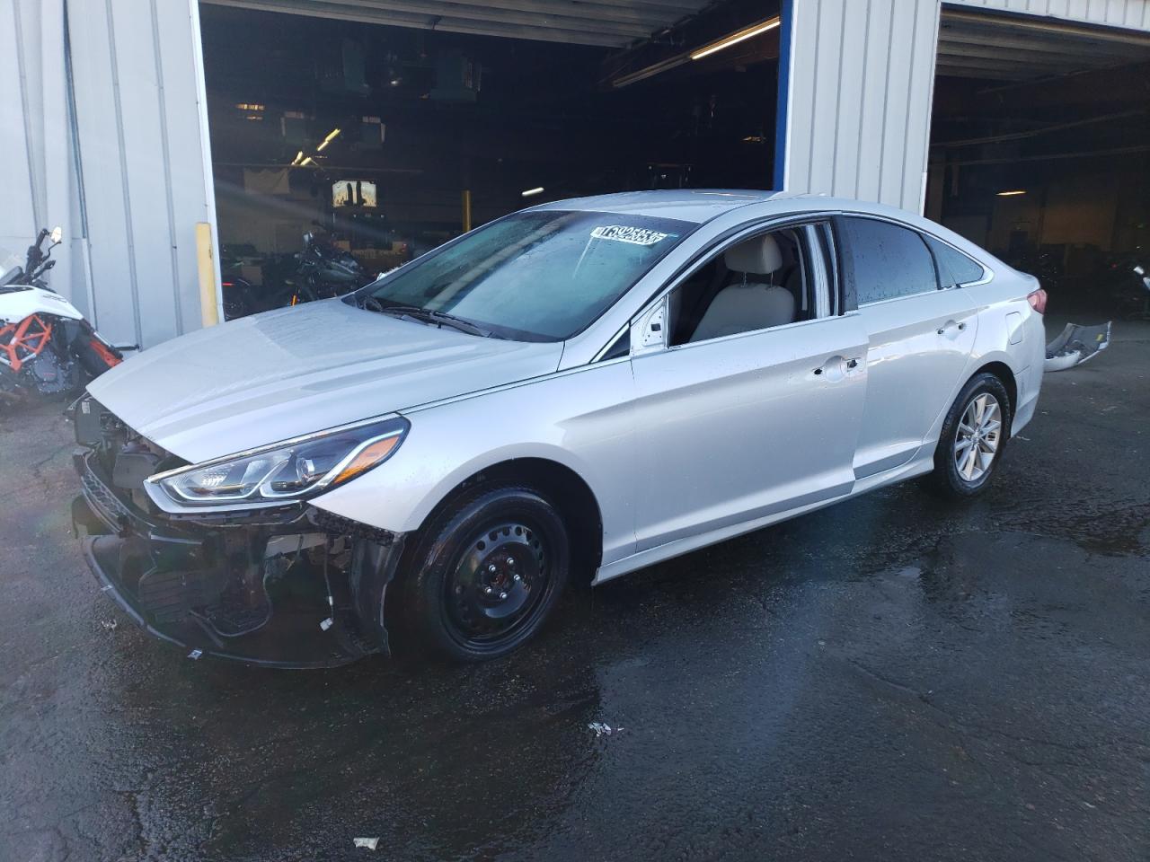 Image 1 of 2018 HYUNDAI SONATA ECO 2018 with VIN 5NPE24AAXJH687314