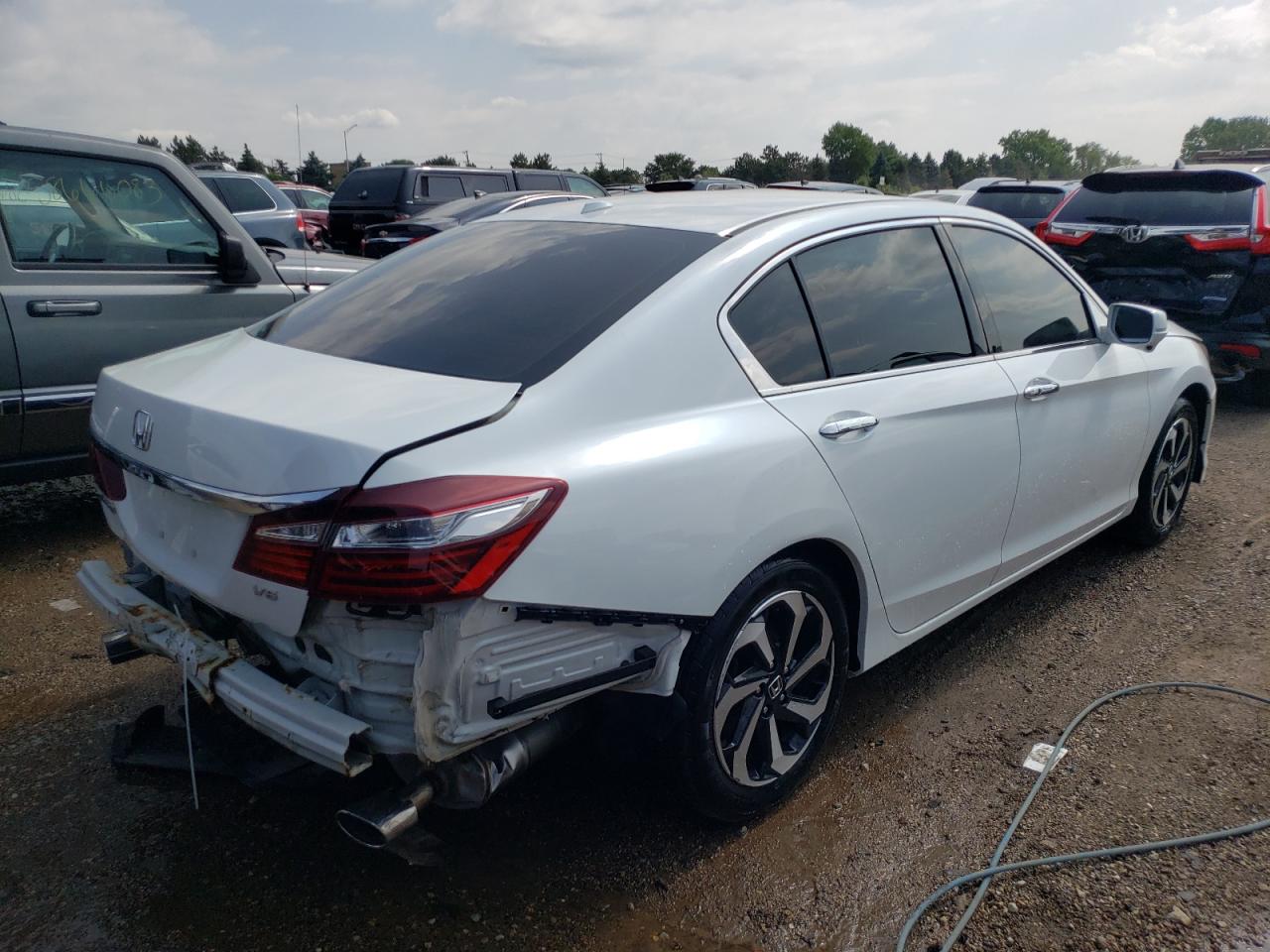 Image 3 of 2017 HONDA ACCORD EXL 2017 with VIN 1HGCR3F86HA014851