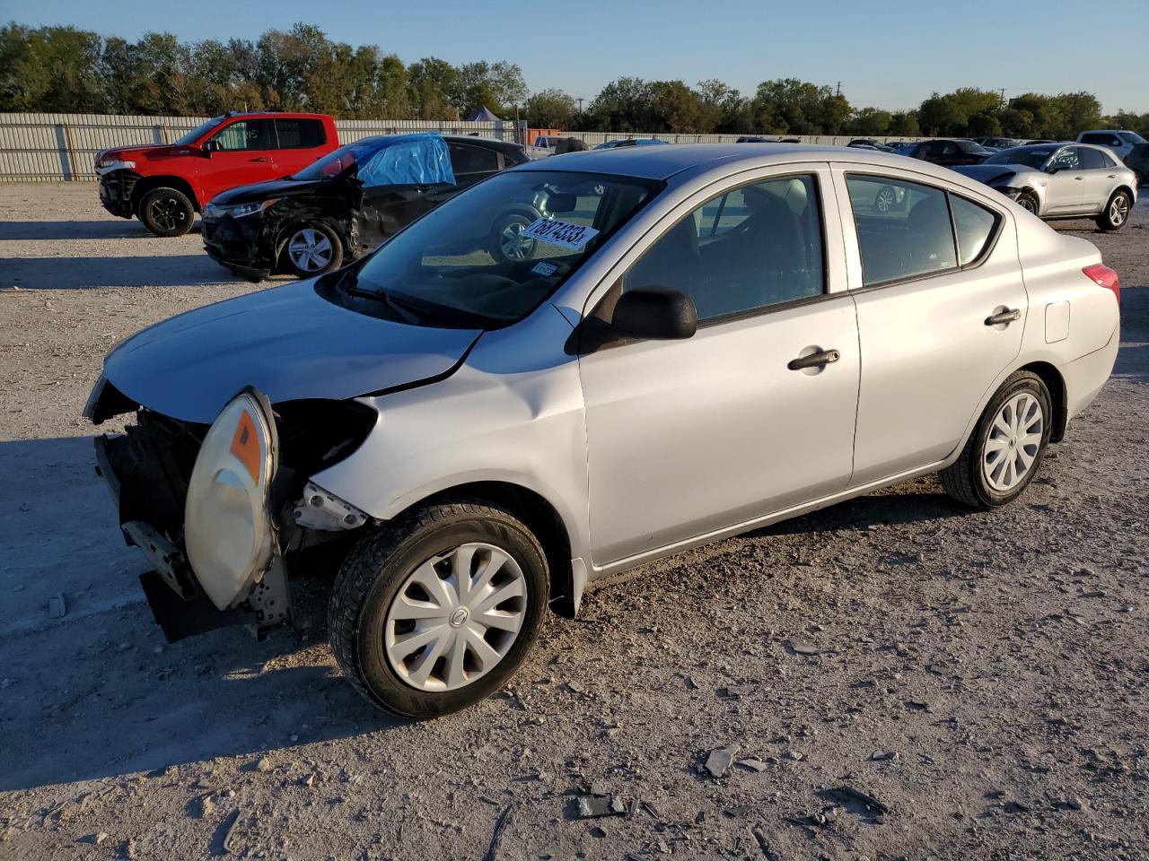 Obraz 1 z 2012 NISSAN VERSA S 2012 z VIN 3N1CN7AP7CL862578