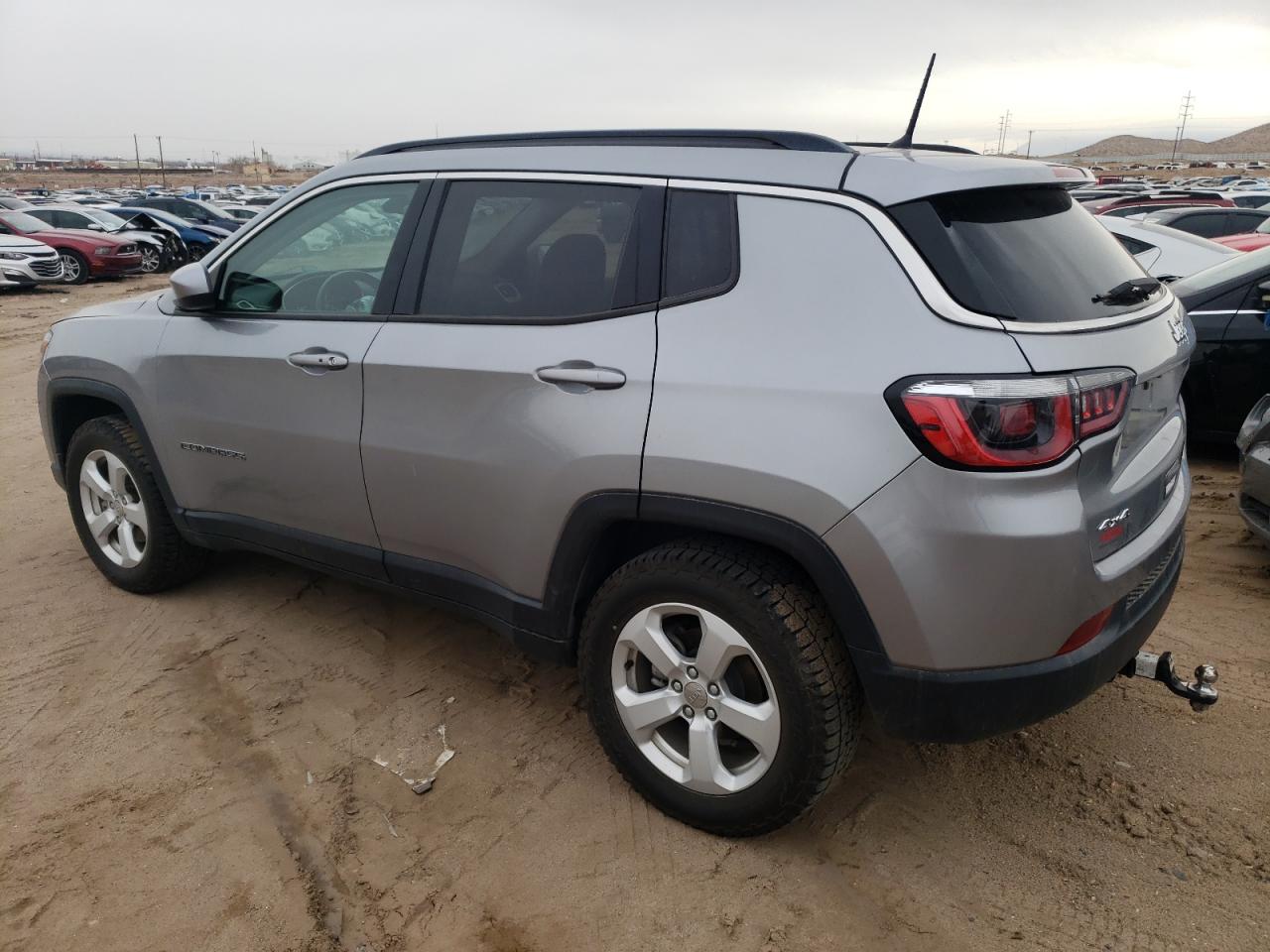 Изображение 2 2018 JEEP COMPASS LATITUDE 2018 с VIN 3C4NJDBB2JT262888