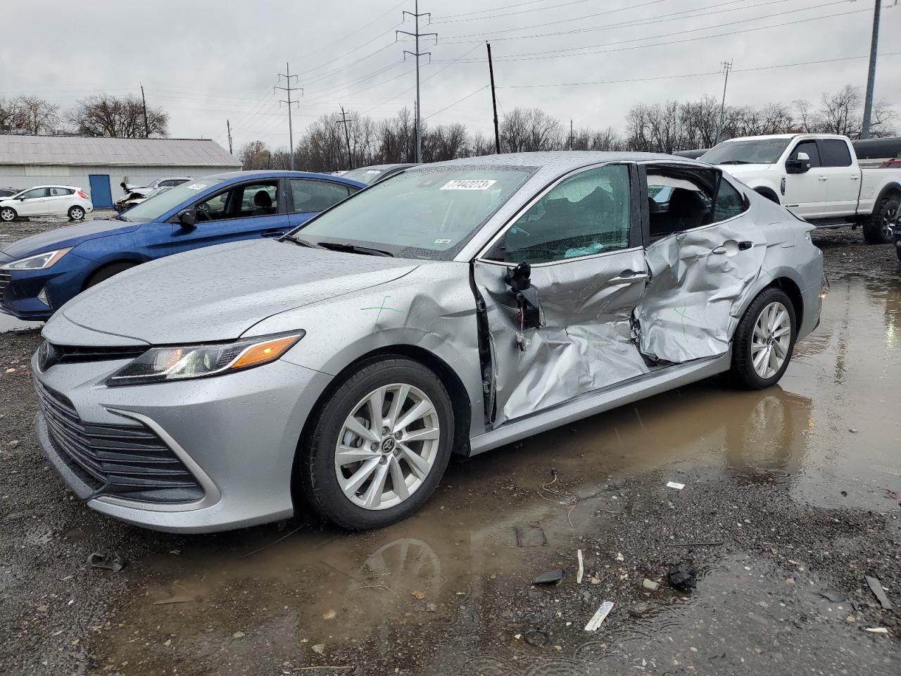 Image 1 of 2022 TOYOTA CAMRY LE 2022 with VIN 4T1R11AK1NU065641