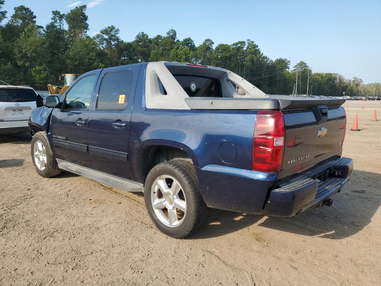 Obraz 2 z Chevrolet Avalanche Ls 2010 z VIN 3GNNCEE07AG156303