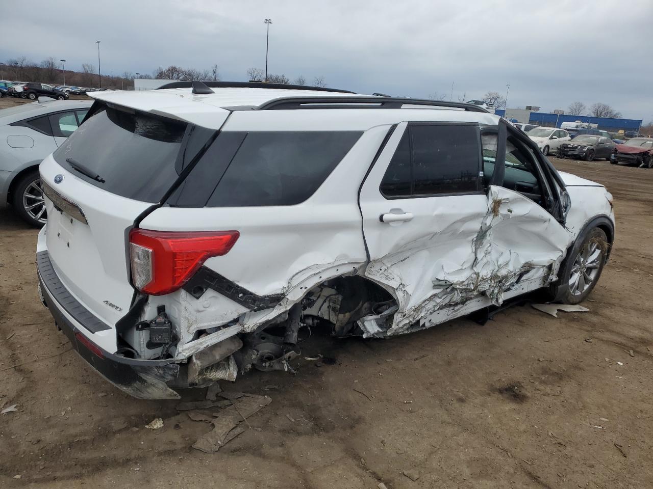 Изображение 3 2021 FORD EXPLORER XLT 2021 с VIN 1FMSK8DH7MGA70184