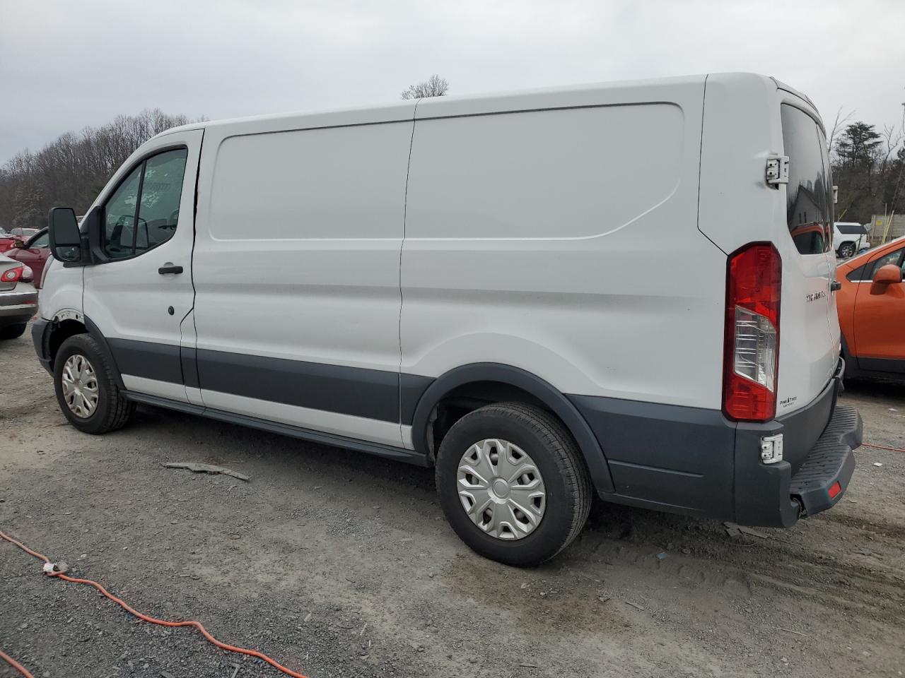 Изображение 2 2018 FORD TRANSIT T-150 2018 с VIN 1FTYE1YM2JKA07166