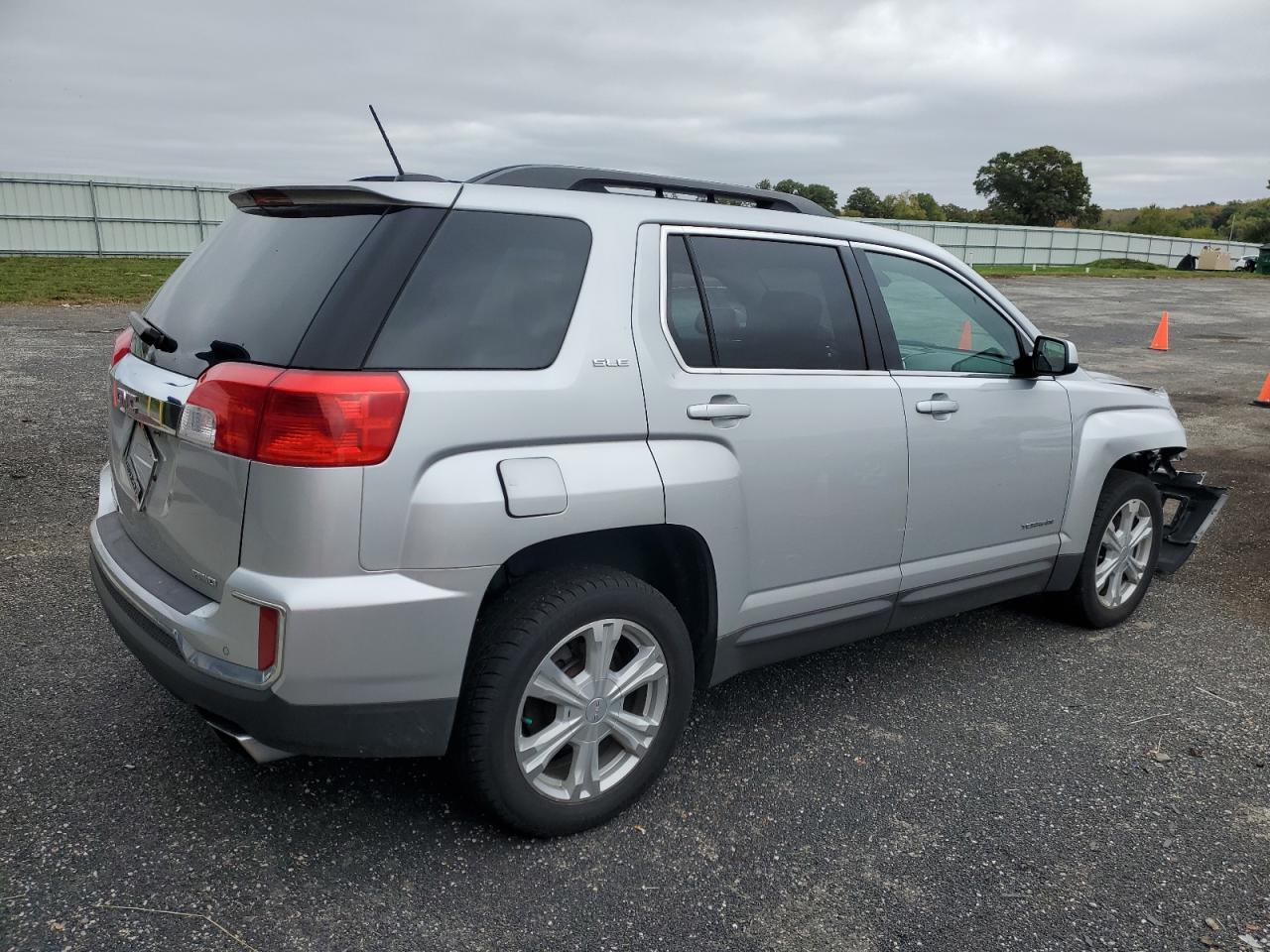 Изображение 3 2017 GMC TERRAIN SLE 2017 с VIN 2GKFLTE35H6272556