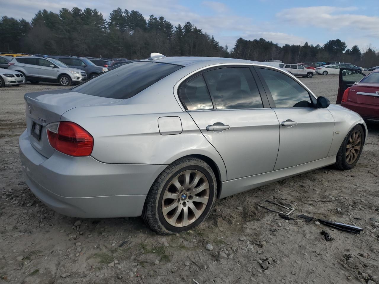 Изображение 3 2006 BMW 330 I 2006 с VIN WBAVB33506KS37770