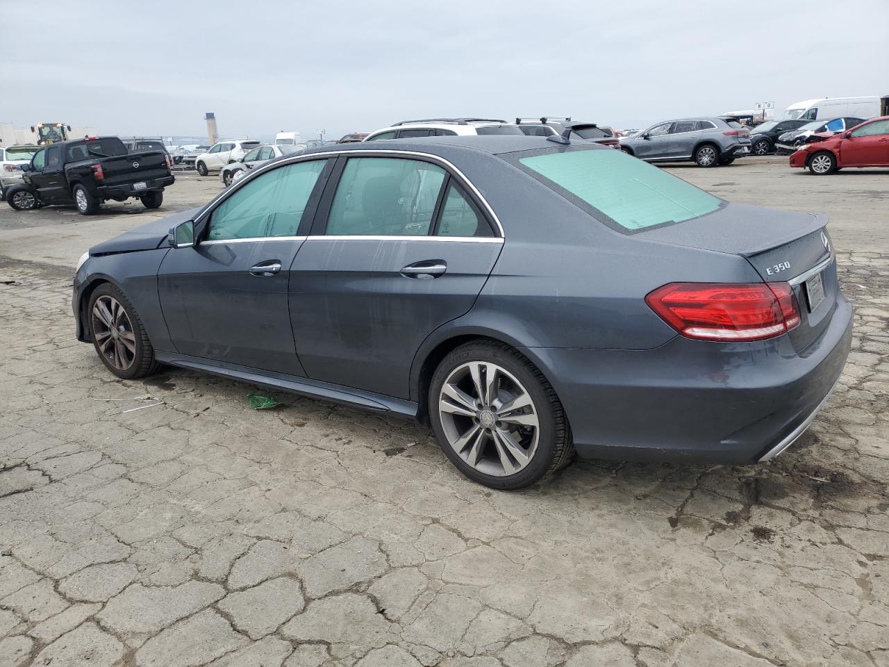 Obraz 2 z 2014 MERCEDES-BENZ E 350 2014 z VIN WDDHF5KB7EA912385