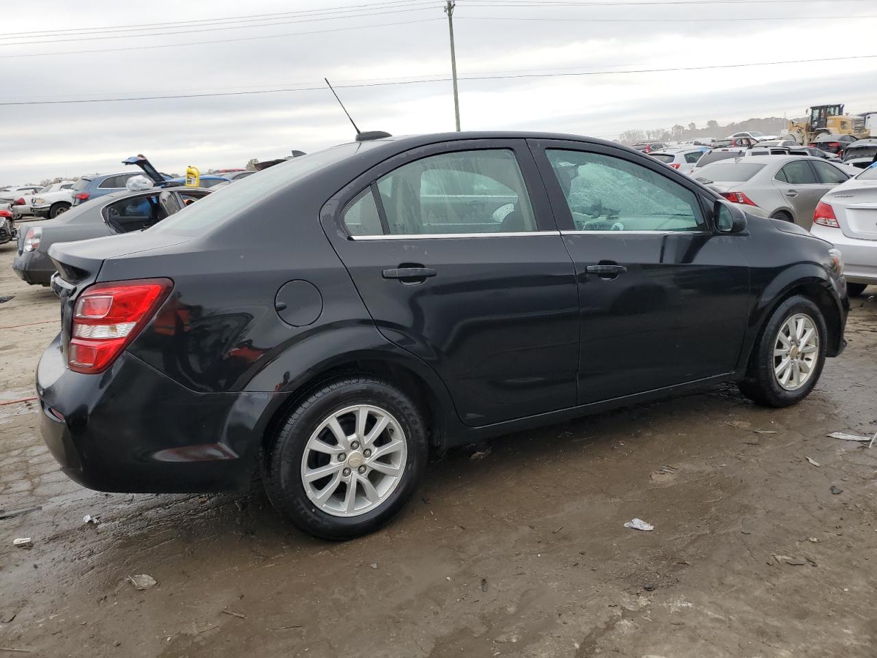 Obraz 3 z 2017 CHEVROLET SONIC LT 2017 z VIN 1G1JD5SH0H4118944