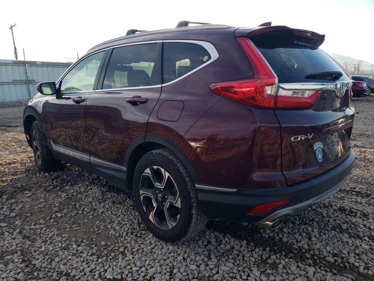 Изображение 2 2018 HONDA CR-V TOURING 2018 с VIN 7FARW2H99JE080684