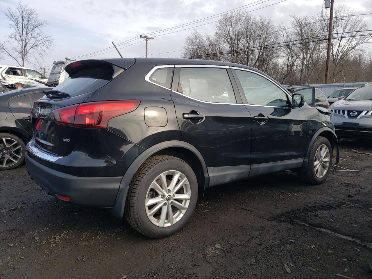 Obraz 3 z 2019 NISSAN ROGUE SPORT S 2019 z VIN JN1BJ1CR9KW339624