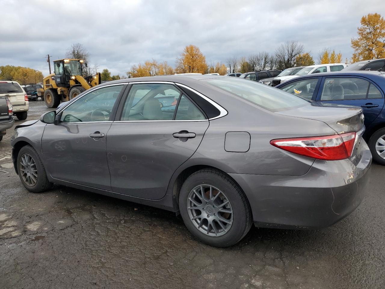 Image 2 of 2017 TOYOTA CAMRY LE 2017 with VIN 4T1BF1FK8HU718045