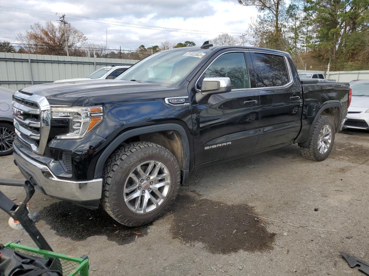 Изображение 1 2020 GMC SIERRA K1500 SLE 2020 с VIN 1GTU9BED0LZ210337