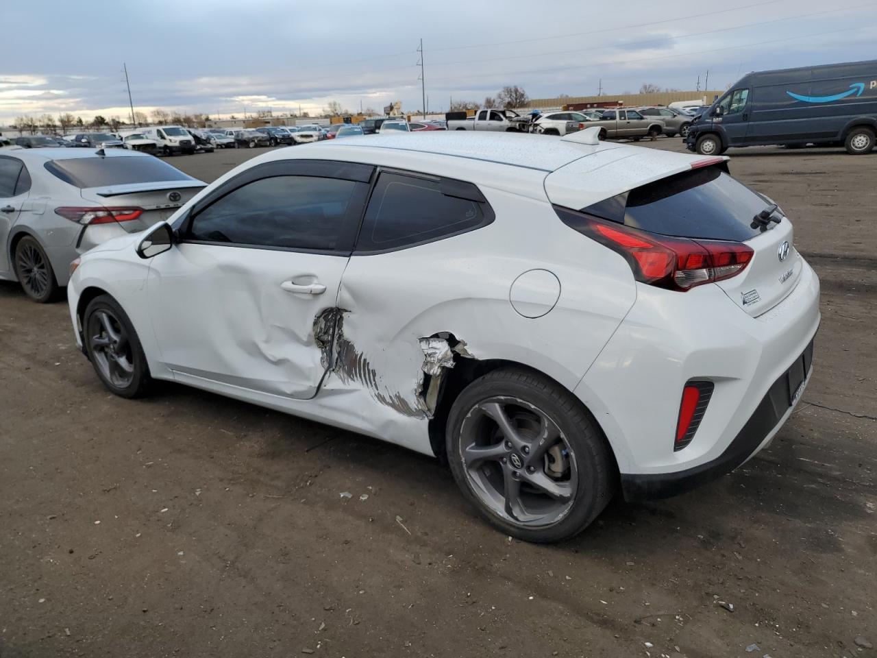 Изображение 2 2020 HYUNDAI VELOSTER BASE 2020 с VIN KMHTG6AF5LU028416
