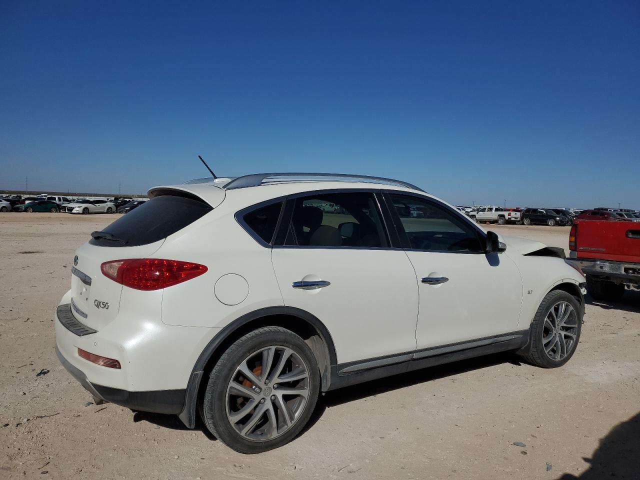 Image 3 of Infiniti Qx50 2017 with VIN JN1BJ0RR2HM413911