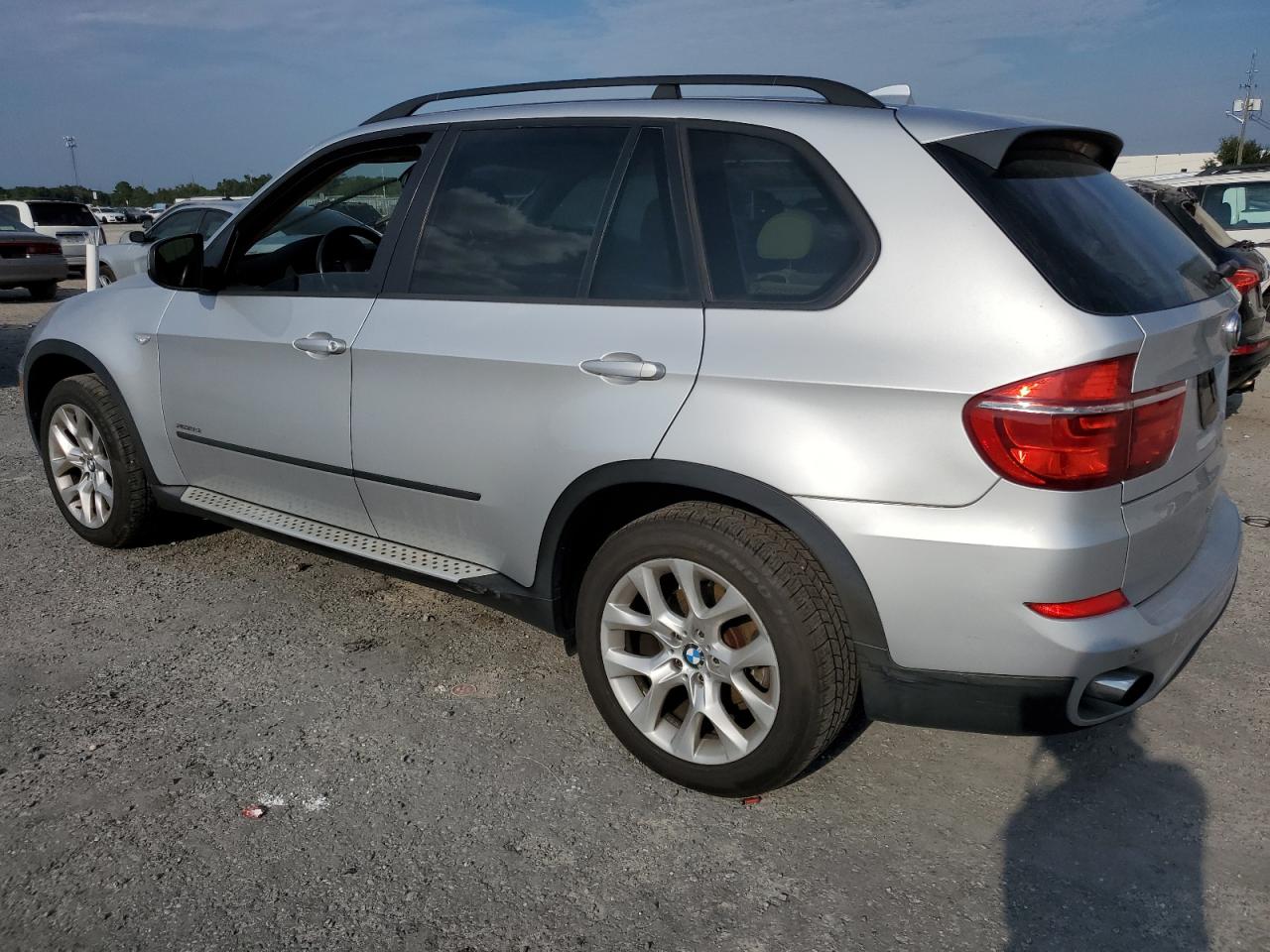 Obraz 2 z 2011 BMW X5 XDRIVE35I 2011 z VIN 5UXZV4C59BL743408