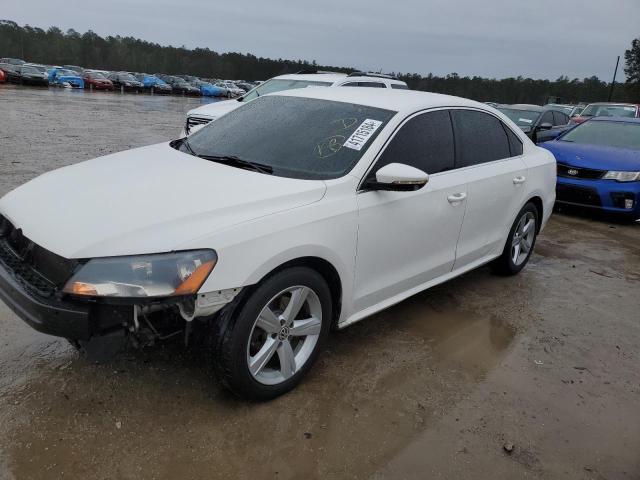 Image 1 of 2012 VOLKSWAGEN PASSAT SE 2012 with VIN 1VWBH7A30CC063800