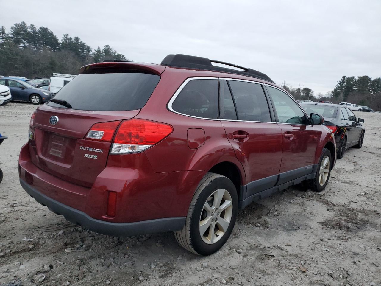 Image 3 of 2013 SUBARU OUTBACK 2.5I PREMIUM 2013 with VIN 4S4BRBCC1D3231442