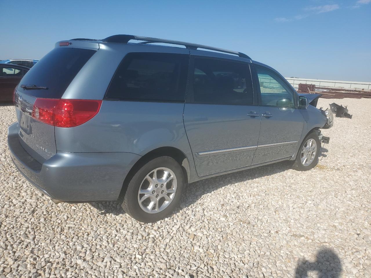 Image 3 of 2006 TOYOTA SIENNA XLE 2006 with VIN 5TDBA22C86S076810